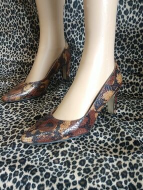 Jones New York Snake-Print Pumps in Brown and Tan